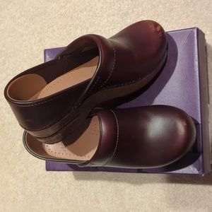 Dansko Clogs Brown Size 38